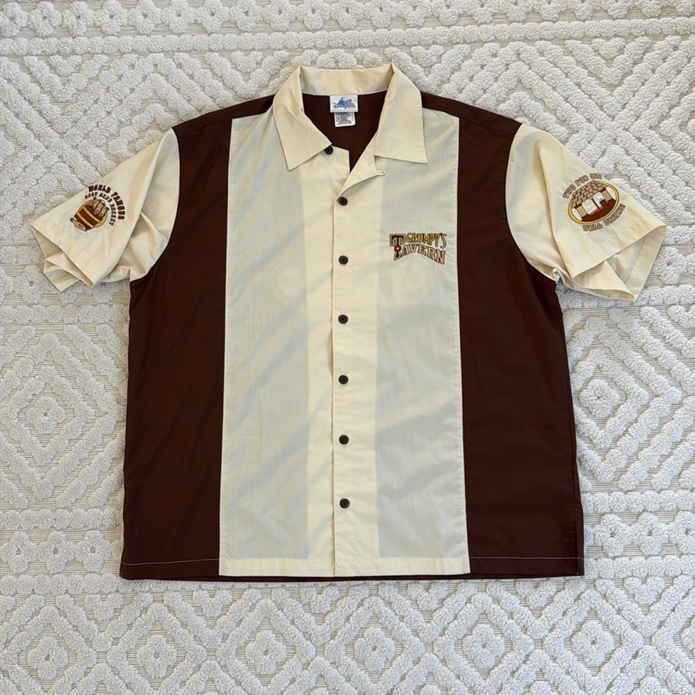 Disneyland Resort Grumpy’s Tavern Embroidered Button Down Shirt size XL VNTG